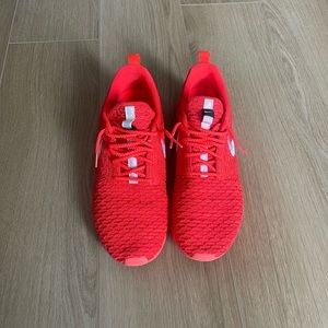 Size 10 Nike Roshe NM Flyknit Bright Crimson/White-University Red